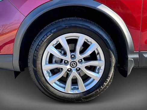 Used 2021 Nissan Rogue Sport SV image 31