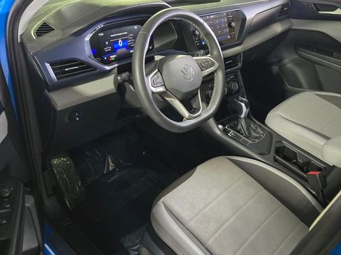 Certified 2023 Volkswagen Taos SE w/ Panoramic Sunroof Package FWD image 12