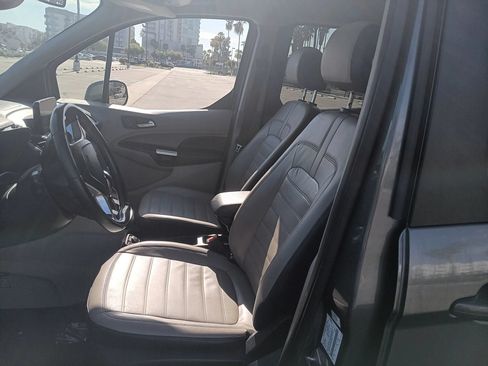 Used 2019 Ford Transit Connect Titanium w/ Titanium Premium Package FWD image 11