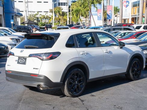 Used 2024 Honda HR-V Sport image 5