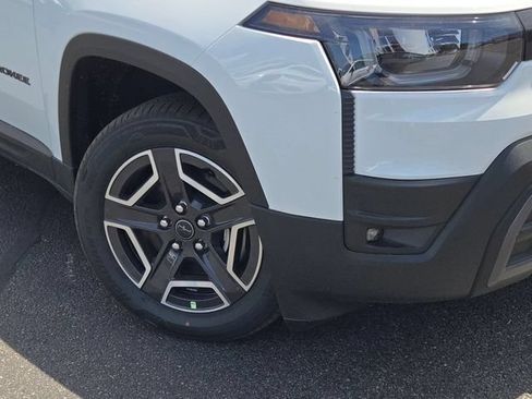 New 2026 Jeep Cherokee Limited AWD/4WD image 4