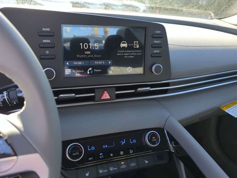 New 2026 Hyundai Elantra SEL Sport Premium FWD image 29