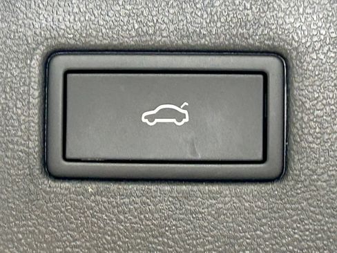 Used 2024 Volkswagen Tiguan SE R-Line AWD/4WD image 14