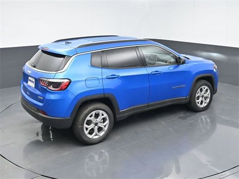 New 2025 Jeep Compass Latitude image 36