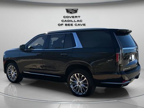 Certified 2024 Cadillac Escalade Premium Luxury image 6
