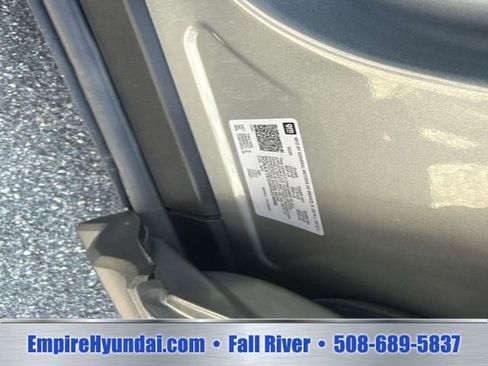Used 2024 Chevrolet Equinox LT w/ Driver Convenience Package AWD/4WD image 22