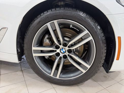Used 2023 BMW 530i xDrive w/ Convenience Package image 24