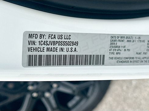 Used 2025 Jeep Wagoneer Series II image 40