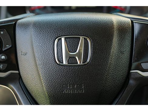 Used 2021 Honda Pilot Touring image 20