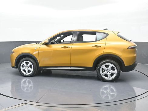 Used 2024 Dodge Hornet GT image 3