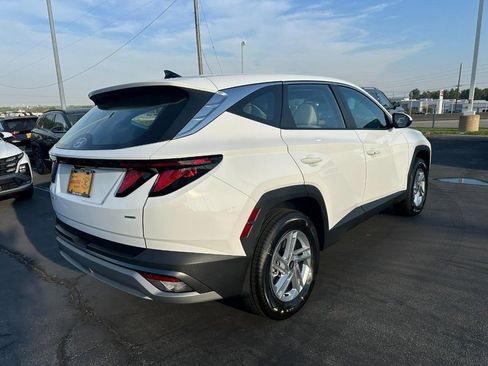 New 2026 Hyundai Tucson SE image 3