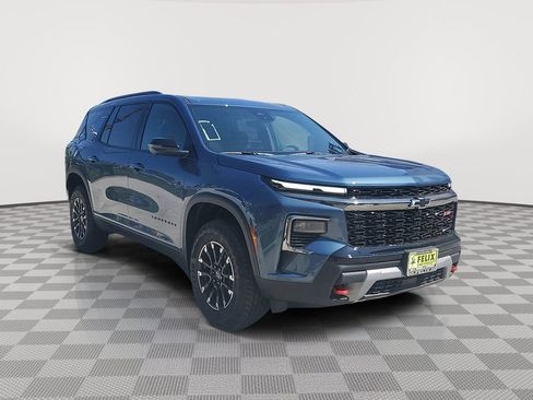 New 2026 Chevrolet Traverse Z71 w/ Enhanced Driving Package image 2