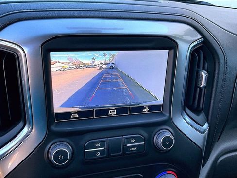 Used 2022 Chevrolet Silverado 1500 LTZ image 10