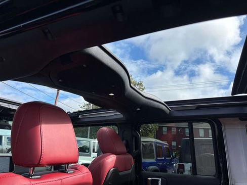 Certified 2024 Jeep Wrangler Unlimited Rubicon 392 image 12