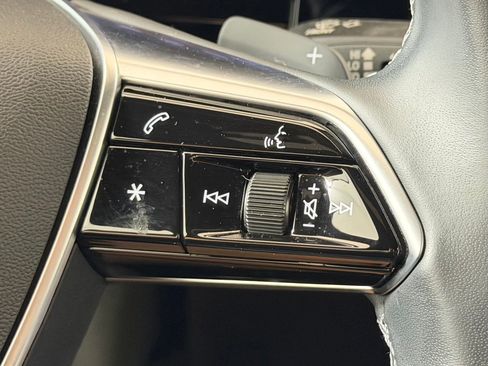 Certified 2024 Audi Q8 e-tron Premium Plus w/ Premium Plus Package AWD/4WD image 29