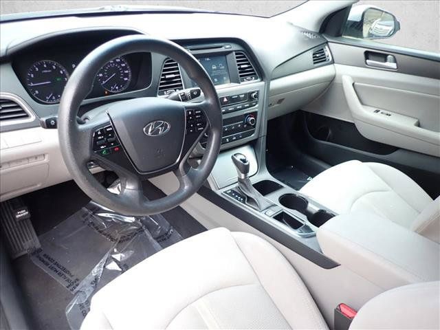 Used 2017 Hyundai Sonata Sport FWD image 8