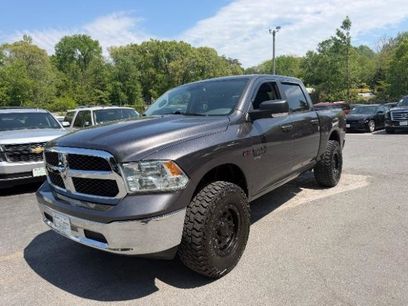Used 2019 RAM 1500 Classic SLT w/ Luxury Group