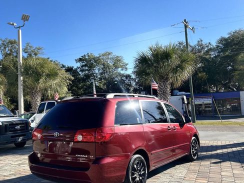 Used 2009 Toyota Sienna CE image 4