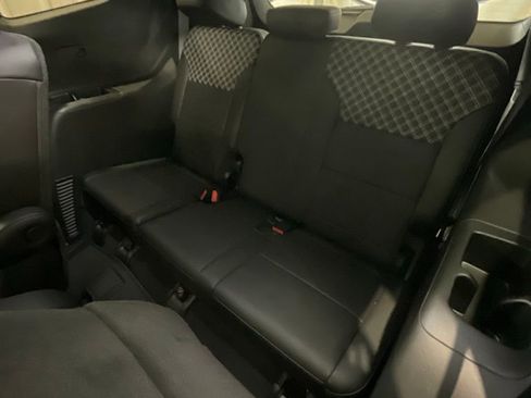 Used 2025 GMC Acadia Denali w/ Super Cruise Package image 12