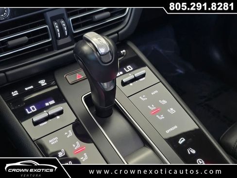 Used 2023 Porsche Macan S AWD/4WD image 32