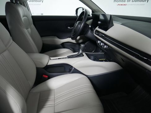 Used 2025 Honda HR-V EX-L image 6