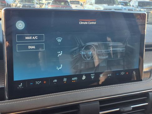Used 2024 Lincoln Corsair Reserve AWD/4WD image 10