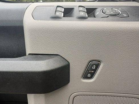 Used 2019 Ford F250 XL w/ Power Equipment Group RWD image 37
