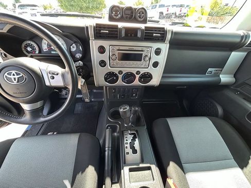 Used 2014 Toyota FJ Cruiser 4WD w/ Trail Teams Ultimate Edition image 17