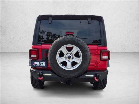 Used 2018 Jeep Wrangler Unlimited Sport S AWD/4WD image 6