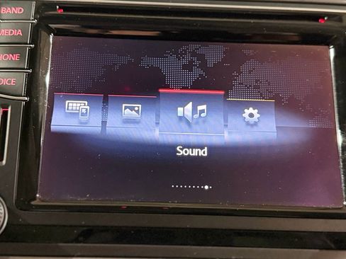 Used 2017 Volkswagen Tiguan Sport image 82