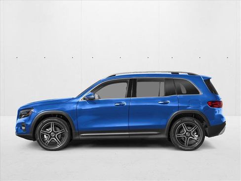 New 2026 Mercedes-Benz GLB 250 image 3