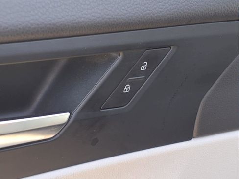 Used 2020 Volkswagen Jetta S image 12