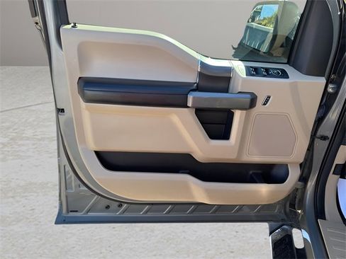 Used 2020 Ford F150 XLT w/ Equipment Group 302A Luxury image 6