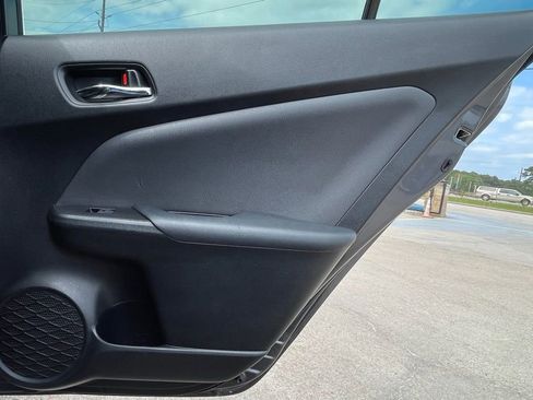 Used 2017 Toyota Prius Four FWD image 34