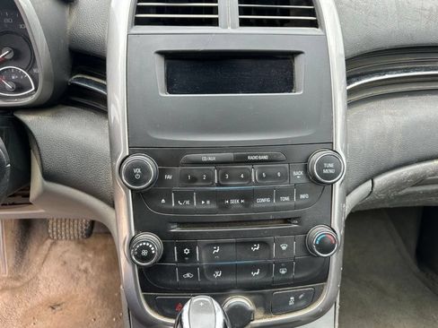 Used 2015 Chevrolet Malibu LS FWD image 19