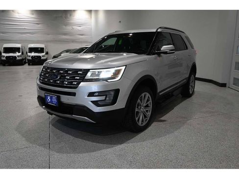 Used 2017 Ford Explorer Limited FWD image 10