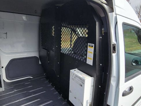 Used 2011 Ford Transit Connect XLT image 22