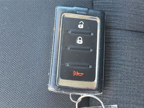 Used 2023 Jeep Grand Cherokee L Laredo AWD/4WD image 35