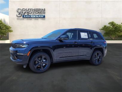 New 2024 Jeep Grand Cherokee Limited w/ Black Appearance Package