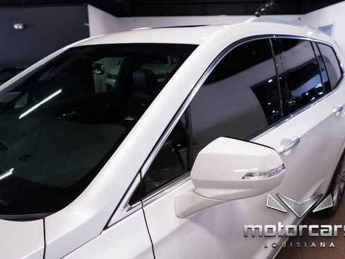 Used 2023 Cadillac XT6 Premium Luxury image 12