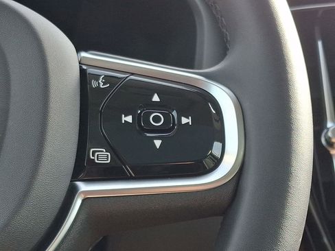 Certified 2023 Volvo XC60 B5 Plus w/ Climate Package image 24