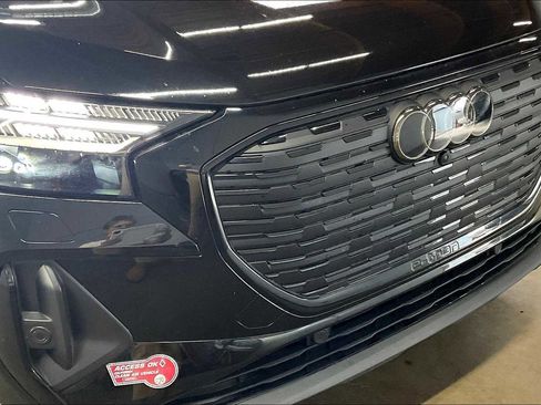 Certified 2023 Audi Q4 e-tron Prestige w/ Black Optic Package image 32