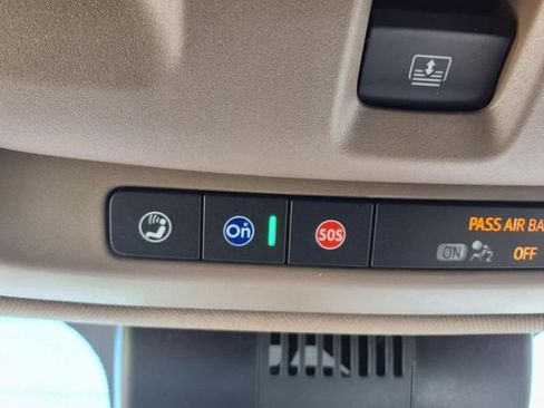 Used 2025 GMC Yukon Denali w/ Denali Reserve Package image 17