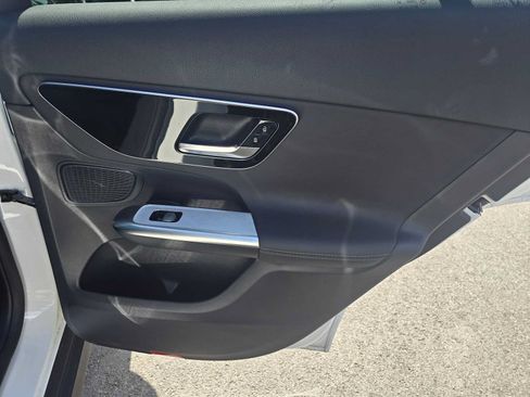 Used 2026 Mercedes-Benz GLC 300 4MATIC image 12