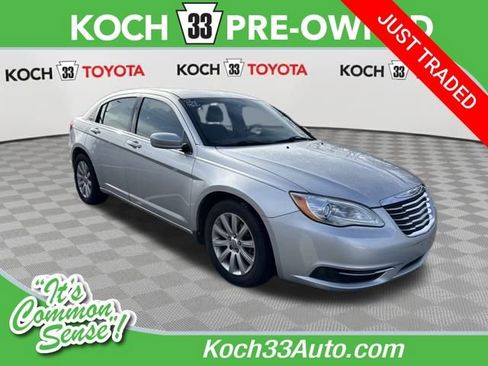 Used 2012 Chrysler 200 Touring image 1