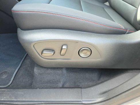 New 2026 Chevrolet Traverse Z71 w/ Driver Confidence Package image 18