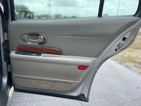 Used 2000 Buick Le Sabre Custom w/ Prestige Opt Pkg image 30