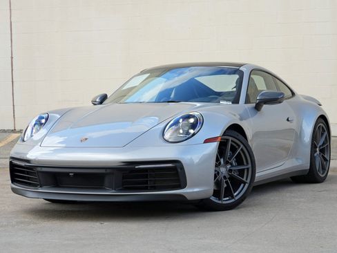 Used 2024 Porsche 911 Carrera T RWD image 55