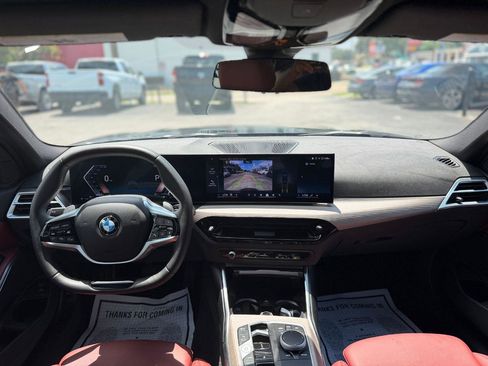 Used 2025 BMW 330i xDrive Sedan AWD/4WD image 17