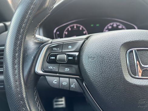 Used 2018 Honda Accord Sport image 15